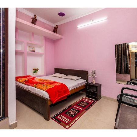 Shree Ram Homestay Орчга Екстер'єр фото